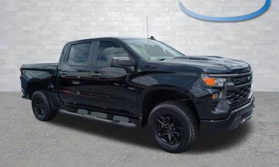 2022 Chevrolet Silverado Trail Boss Custom