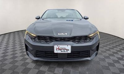 2025 Kia K5 EX