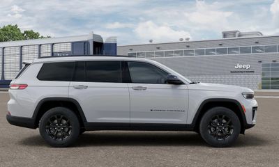 2026 Jeep Grand Cherokee L Base Laredo