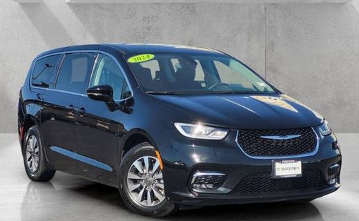 2024 Chrysler Pacifica Select