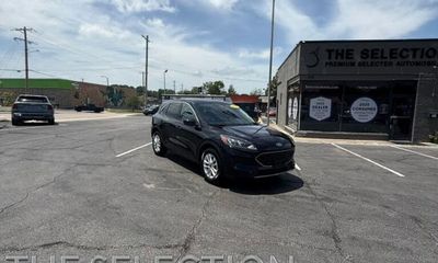 2020 Ford Escape SE