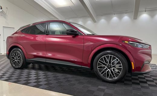 2025 Ford Mustang Mach-E Premium
