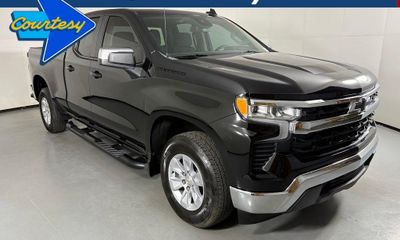 2025 Chevrolet Silverado LT