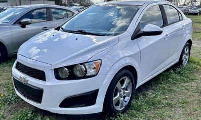 2013 Chevrolet Sonic LS