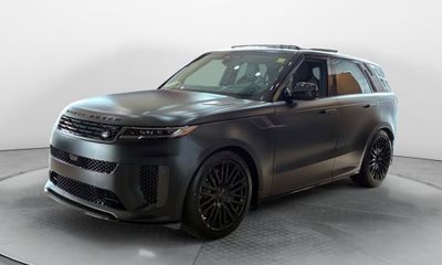 2026 Land Rover Range Sport P635 SV