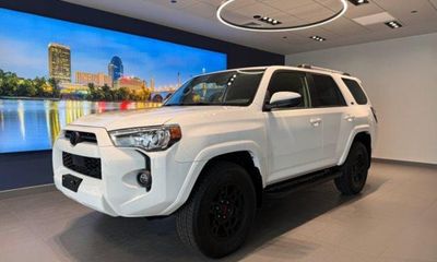 2023 Toyota 4RUNNER SR5