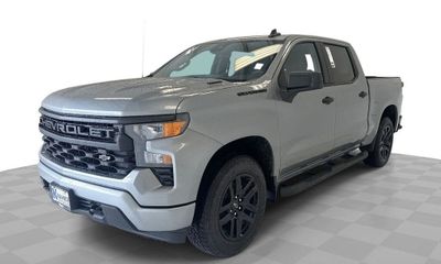 2026 Chevrolet Silverado Custom
