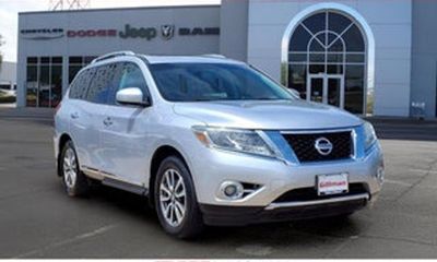 2016 Nissan Pathfinder S