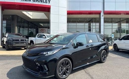 2026 Toyota Sienna XLE