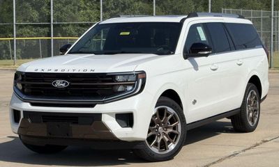 2027 Ford Expedition MAX King Ranch