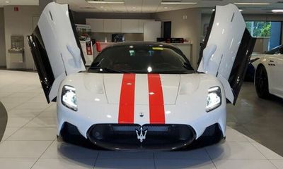 2023 Maserati MC20