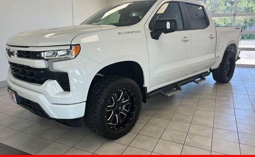 2024 Chevrolet Silverado RST
