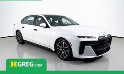2025 BMW 740I