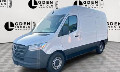 2023 Mercedes-Benz Sprinter 907 VS30