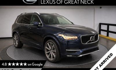2019 Volvo XC90 Momentum