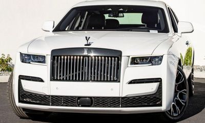 2023 Rolls-Royce Ghost Black Badge
