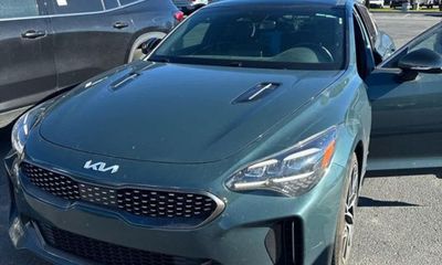 2022 Kia Stinger GT Line