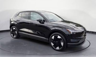2026 Volvo EX30 Ultra
