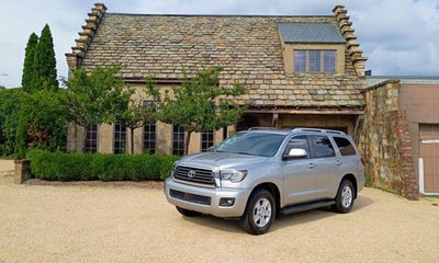 2020 Toyota Sequoia SR5 Grade