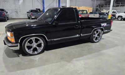 1990 Chevrolet GMT-400 Base