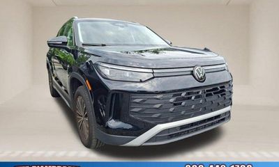 2025 Volkswagen Tiguan 4MOTION S