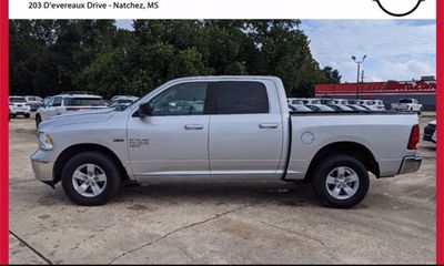 2019 Ram 1500 SLT