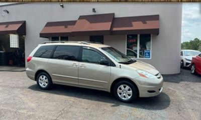 2006 Toyota Sienna LE