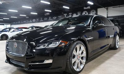 2016 Jaguar XJ XJL Portfolio