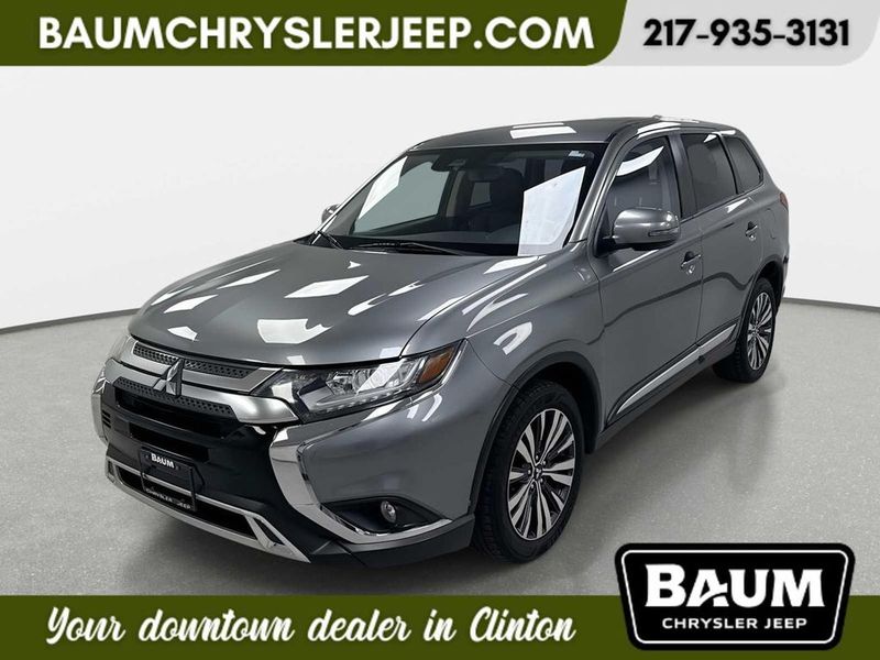 2020 Mitsubishi Outlander — a typically priced live listing