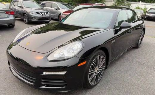 2016 Porsche Panamera
