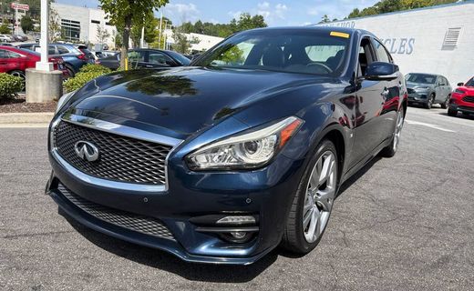 2017 Infiniti Q70 3 7