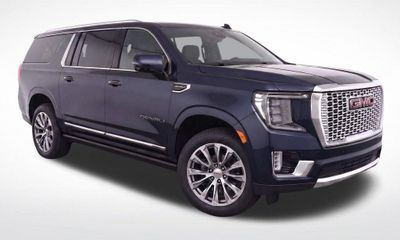 2023 GMC Yukon XL Denali