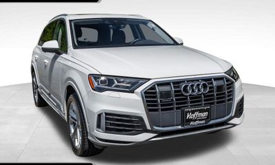 2023 Audi Q7 Quattro Premium Plus