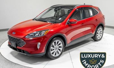 2021 Ford Escape Titanium Fhev