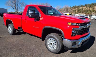 2025 Chevrolet Silverado HD LT