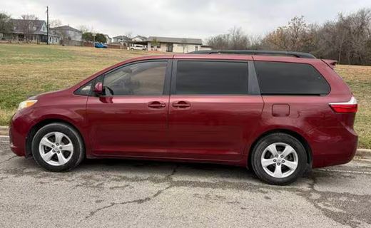 2015 Toyota Sienna LE