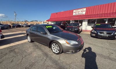 2012 Chrysler 200 LX