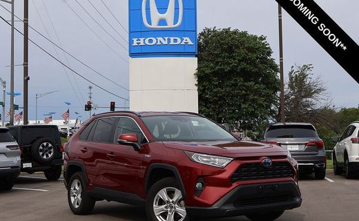 2020 Toyota RAV4 XLE HV