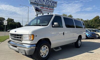 2000 Ford E-350 XLT