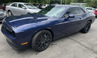 2014 Dodge Challenger Base