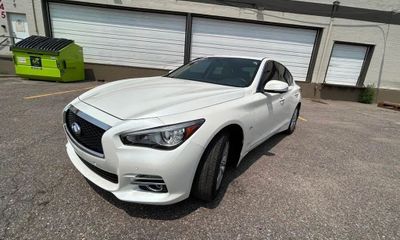 2017 Infiniti Q50 20T Premium