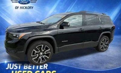2019 GMC Acadia SLT 1