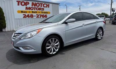 2011 Hyundai Sonata Middle Level