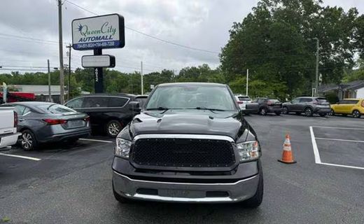 2019 Ram 1500 SLT