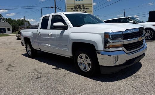 2017 Chevrolet Silverado LT
