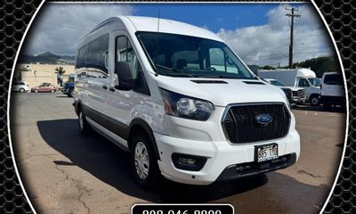 2024 Ford Transit Medium Roof