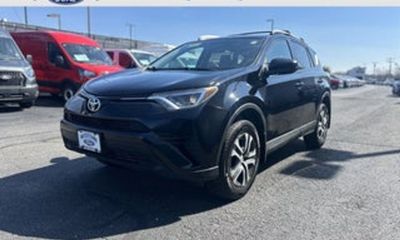 2017 Toyota RAV4 LTD SE Platinum