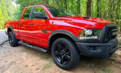 2020 Ram 1500 SLT