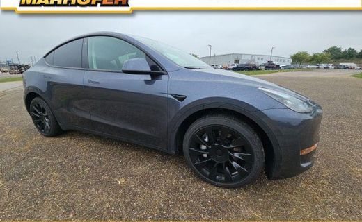 2023 Tesla Model Y Long Range Dual