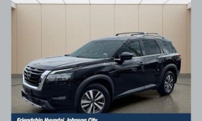 2024 Nissan Pathfinder SV